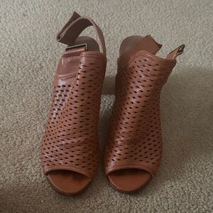 Steve Madden Brown Peep-Toe Mules